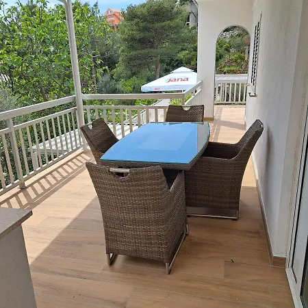 Jelaska Apartment Marina Exterior photo
