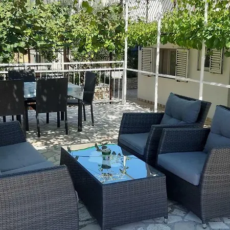 Jelaska Apartment Marina Exterior photo
